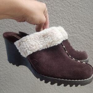Y2K‎ Sketchers Suede Wedge Heel Mules Clogs, Faux Fur, Womens Size 9